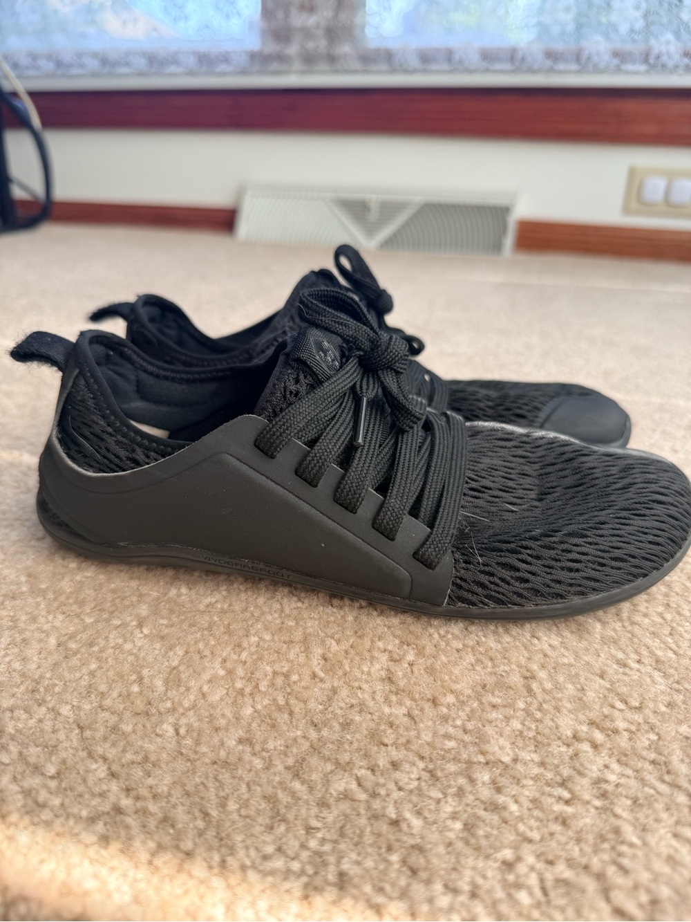 Vivobarefoot Kanna Everyday Trainer Shoe Black - Women’s size 36 EU